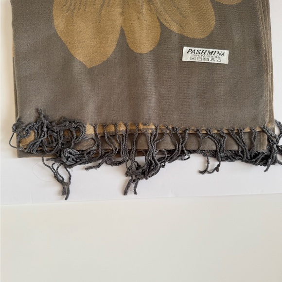 Pashmina Elegant Gray and Brown Scarf - Picture 2 of 5